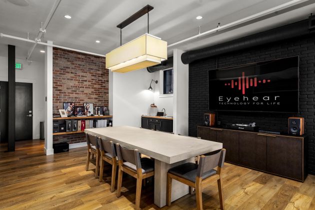 Eyehear Showroom with McIntosh technology, and TV