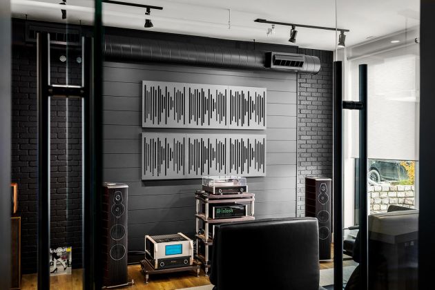 Eyehear Showroom with McIntosh technology