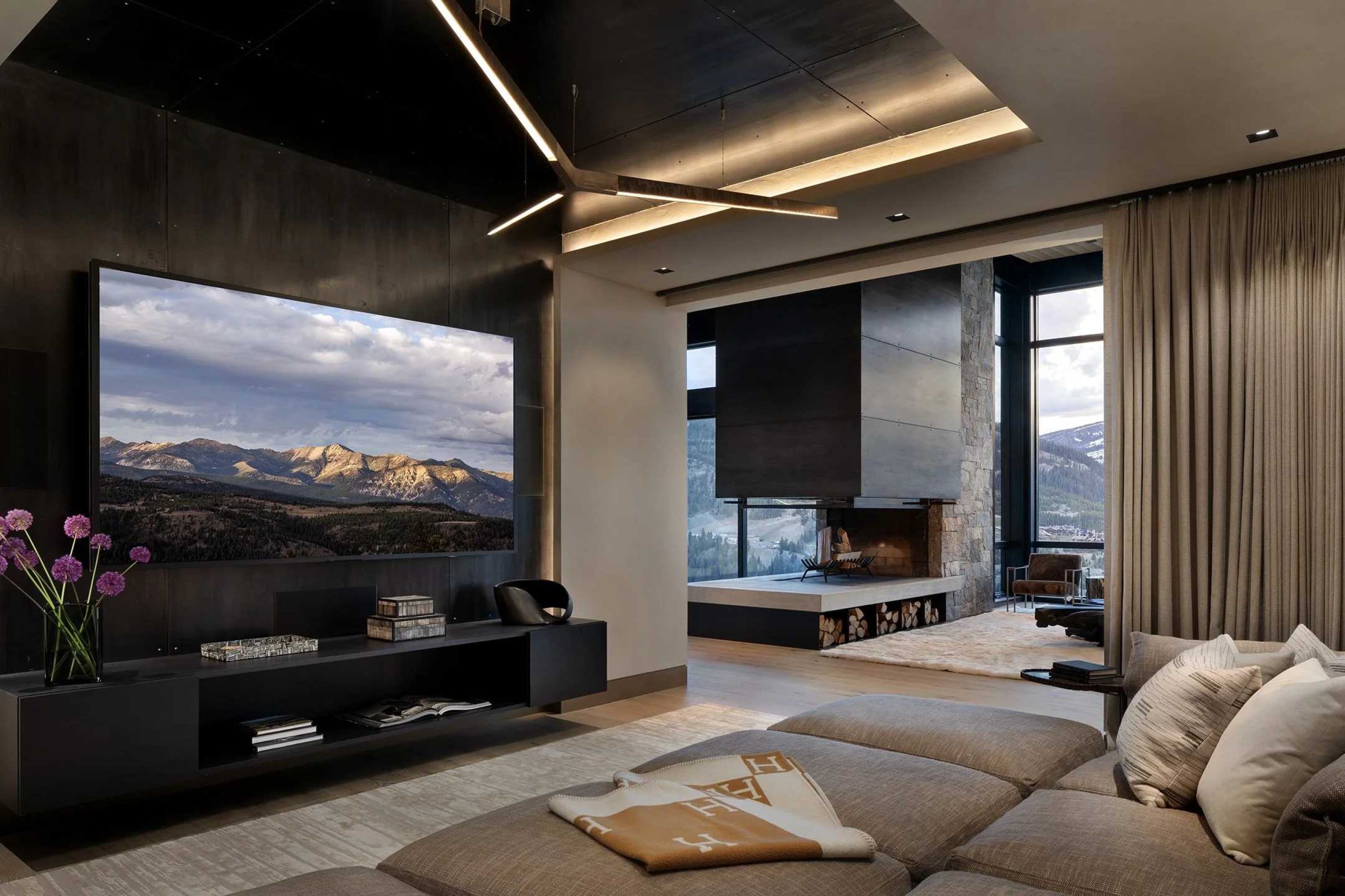 Home Theaters & Media Rooms