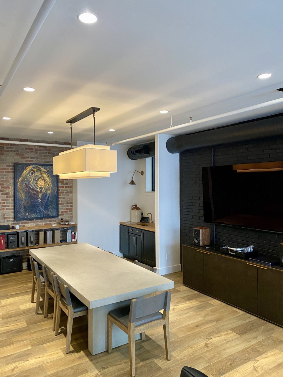 Experience New Dimensions in Our Lighting Showroom 1
